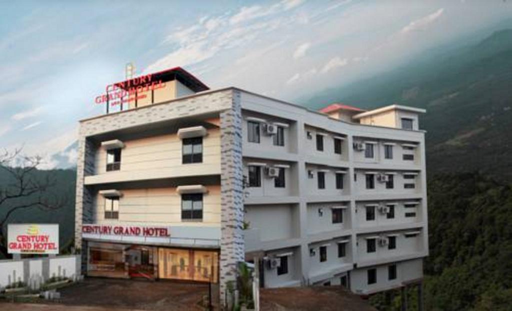 Century Grand Hotel Mananthavady Exterior photo
